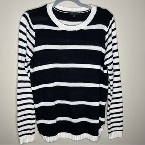 Staccato Black and White striped crew neck loose sweater sz M